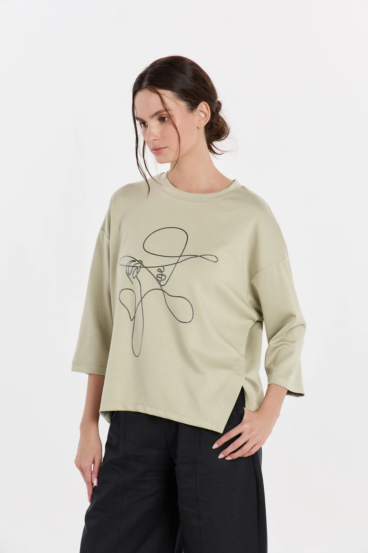 СВИТШОТ  С ОКРУГЛЫМ ВЫРЕЗОМ купить в FASHION | Цена 3220₽